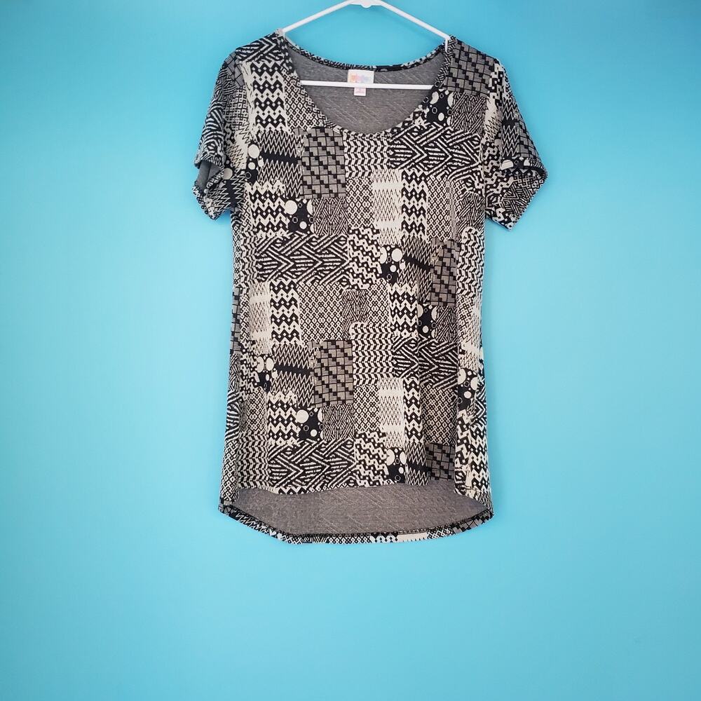 LuLaRoe Blouse Size Small Short Sleeve Black & White